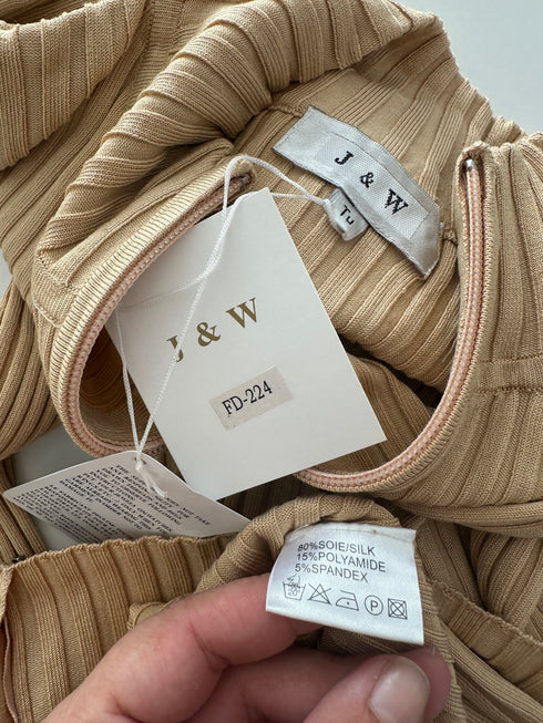 Maleta JW Paris-S/M▫️80% mătase