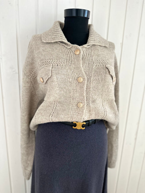 Cardigan Fengo-Universal▫️10% lână, 10% vascoza