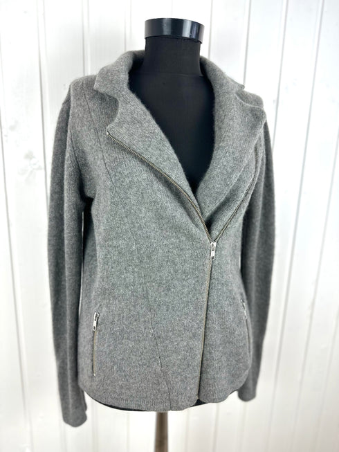 Cardigan Not Shy