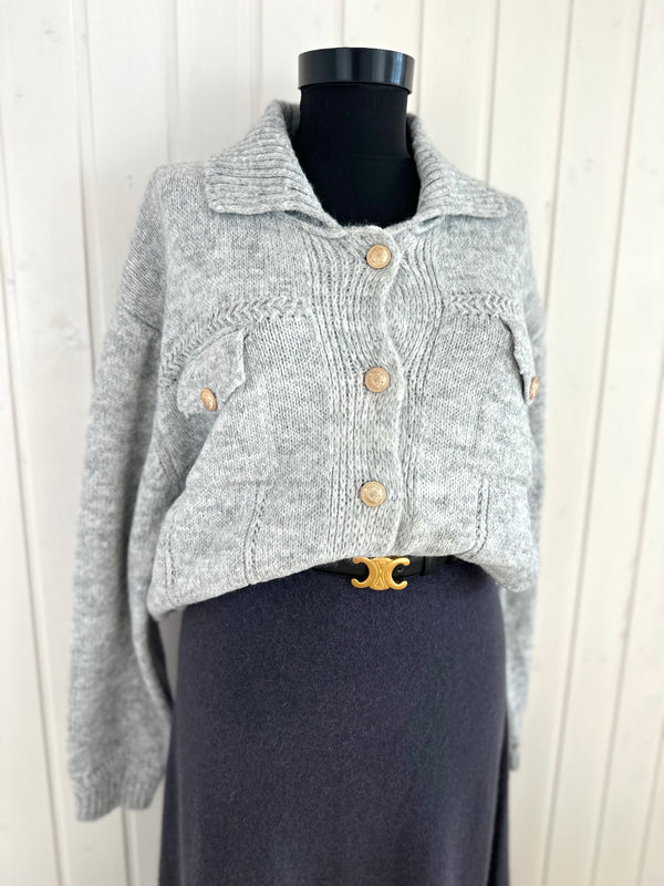 Cardigan Fengo-Universal▫️10% lână, 10% vascoza