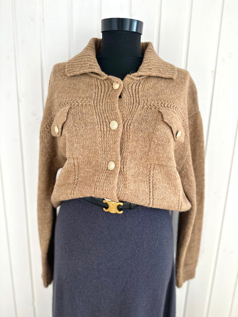 Cardigan Fengo-Universal▫️10% lână, 10% vascoza