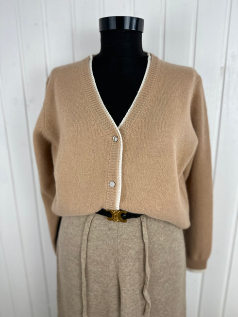 Cardigan Luxury-Universal▫️100% lână extravirgina