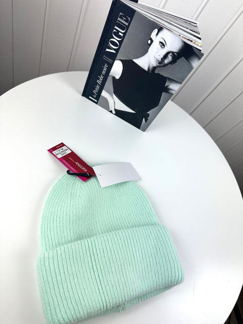 Căciula Hologramme Paris-universală▫️mix angora și vâscoză