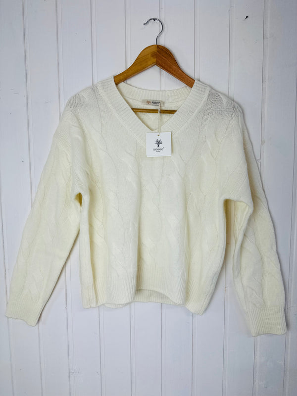 Pulover SOGGO Paris▫️Mărime universală-100% lână