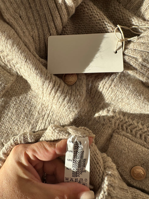 Cardigan Fengo-Universal▫️10% lână, 10% vascoza