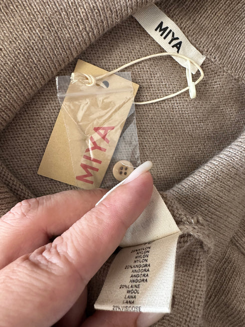 Pulover Polo-Miya-Universal▫️mix angora și lana