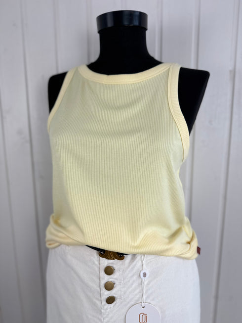 Top Levi’s-M/L▫️92% modal