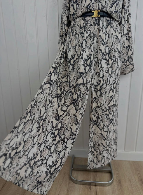 Deux pieces snake print▫️89% vascoza creppe
