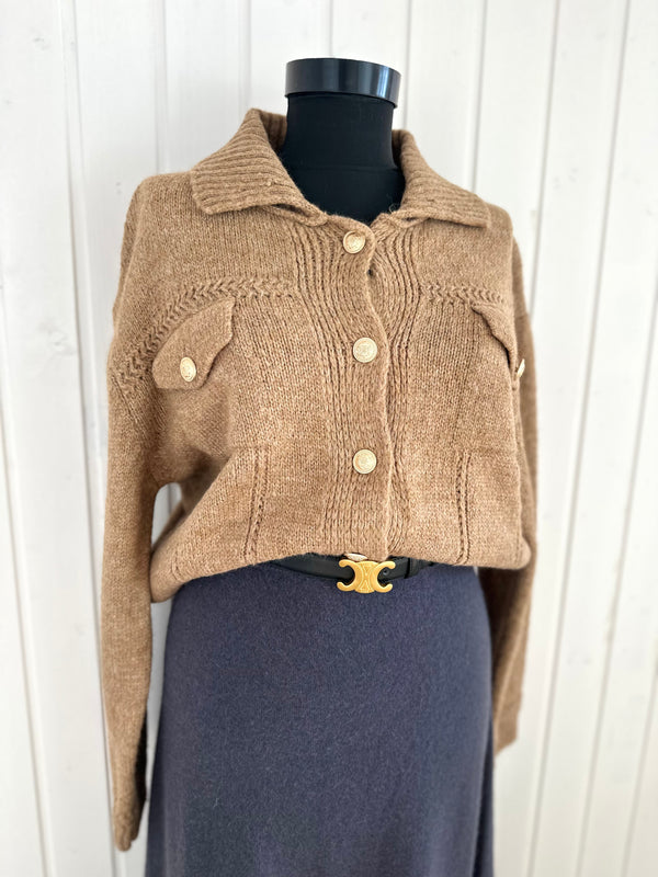 Cardigan Fengo-Universal▫️10% lână, 10% vascoza