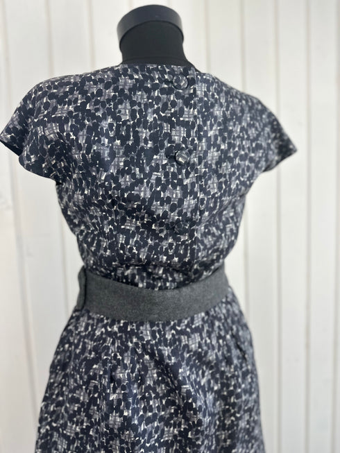 Rochie Tara Jarmon-S▫️mătase naturală dublată cu pânză bumbac